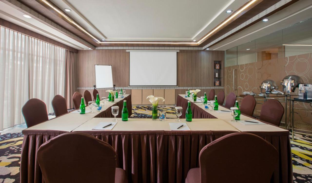 Hotel Grandhika Iskandarsyah Джакарта Екстер'єр фото