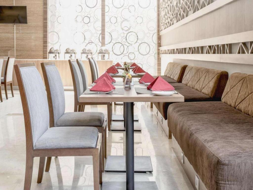Hotel Grandhika Iskandarsyah Джакарта Екстер'єр фото