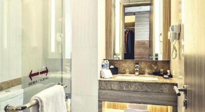 Hotel Grandhika Iskandarsyah Джакарта Екстер'єр фото