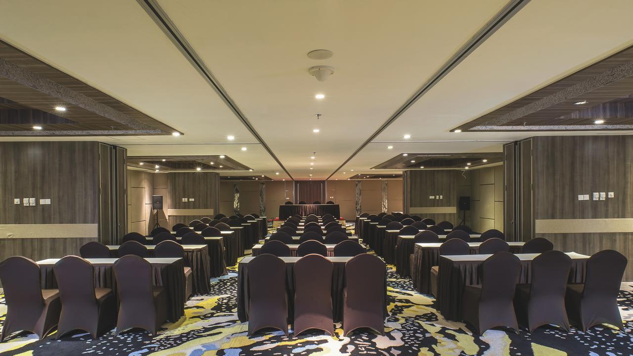 Hotel Grandhika Iskandarsyah Джакарта Екстер'єр фото
