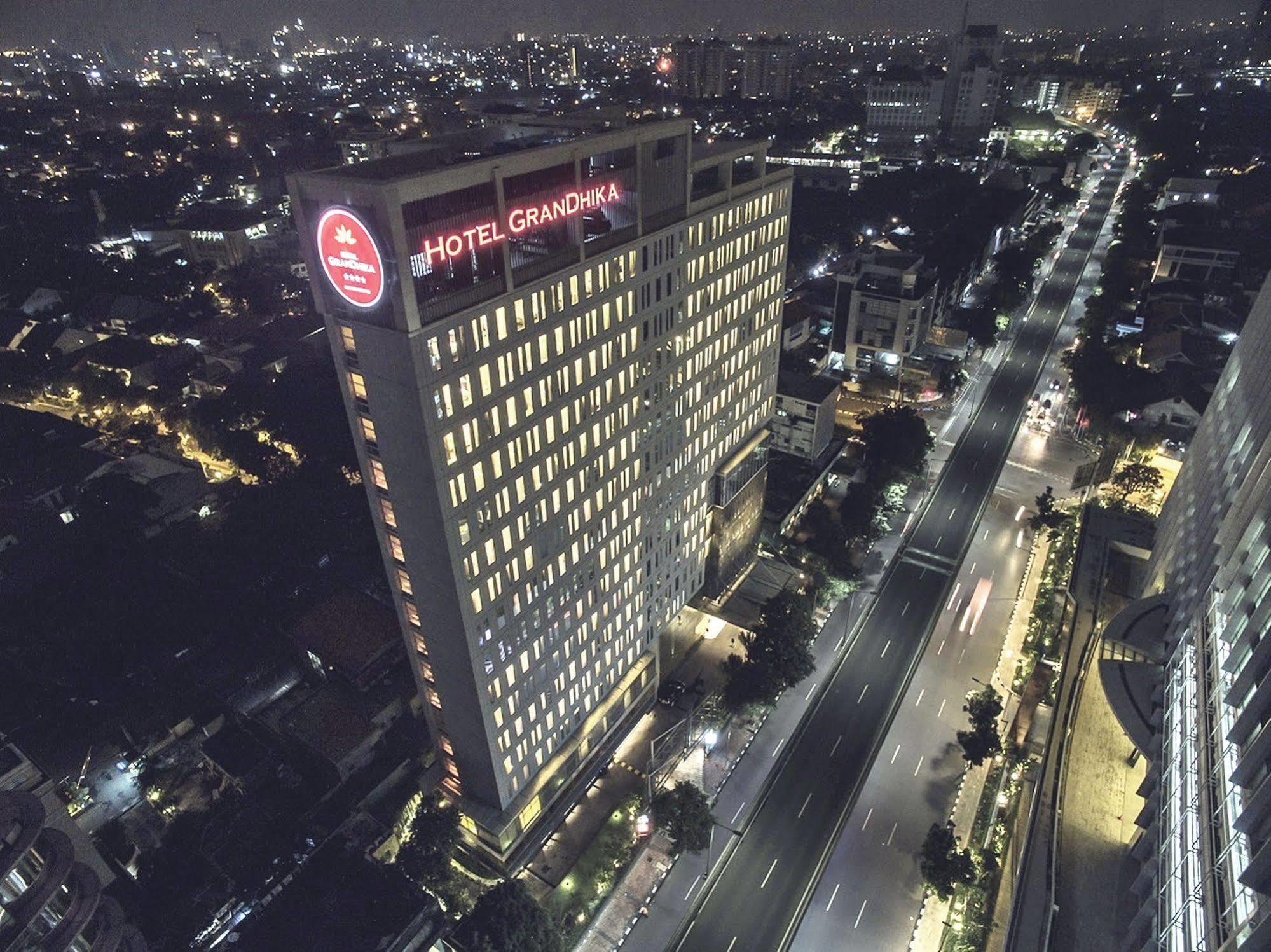 Hotel Grandhika Iskandarsyah Джакарта Екстер'єр фото
