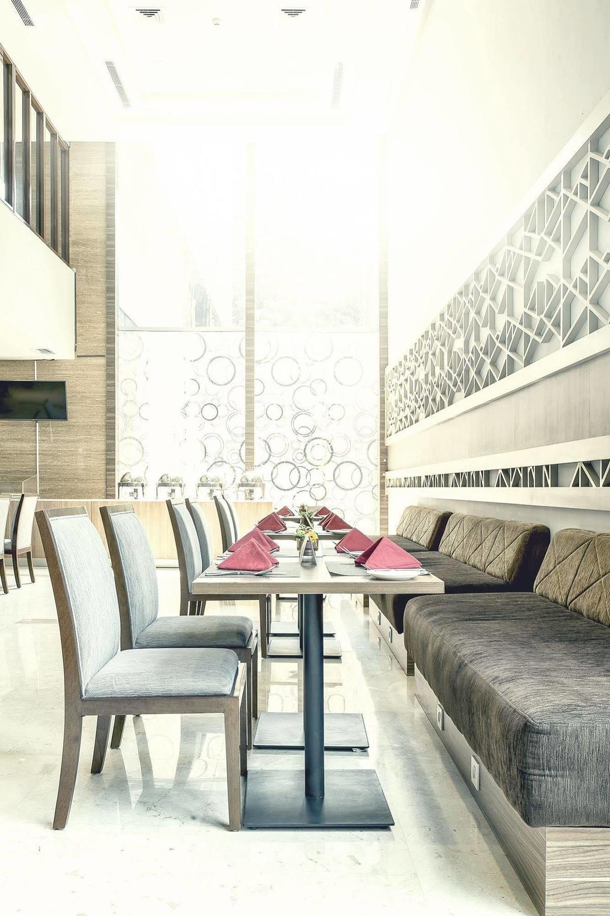 Hotel Grandhika Iskandarsyah Джакарта Екстер'єр фото